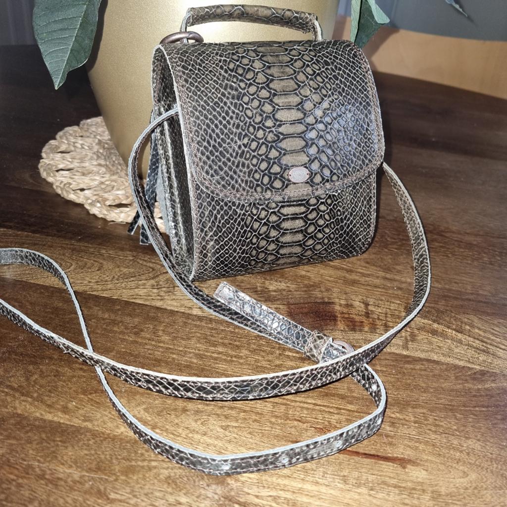 Fred de la Bretoniere schoudertasje  *fontas*, Sieraden, Tassen en Uiterlijk, Tassen | Schoudertassen, Ophalen of Verzenden, Zo goed als nieuw
