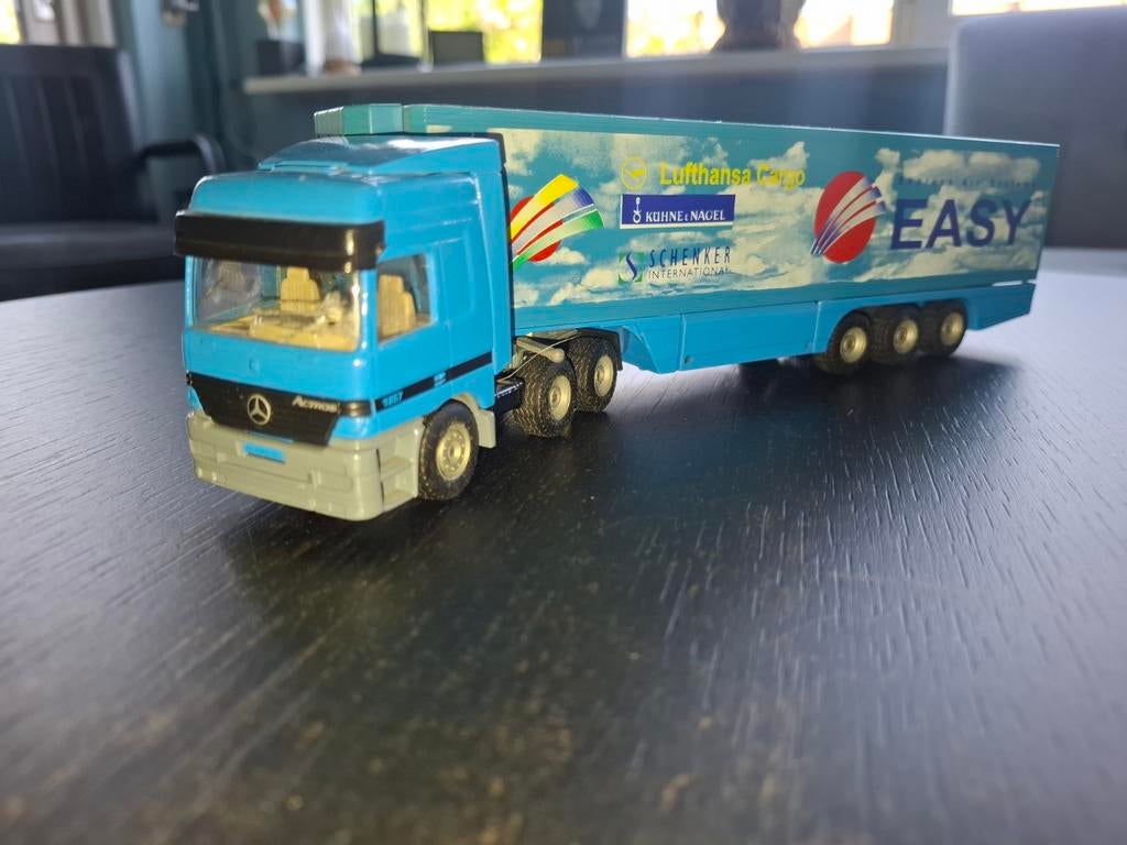 Siku Mercedes-Benz Actros MP1 Luchtvracht Auto, Ophalen of Verzenden