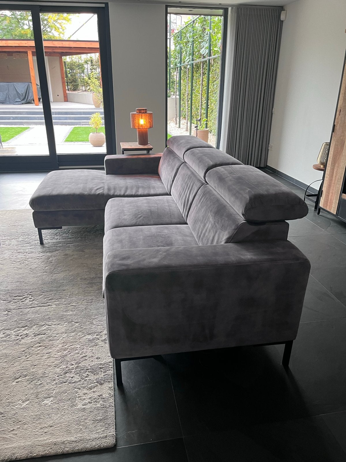 Foto 3 van Luxe Knibbeler hoekbank met motor en loungefunctie