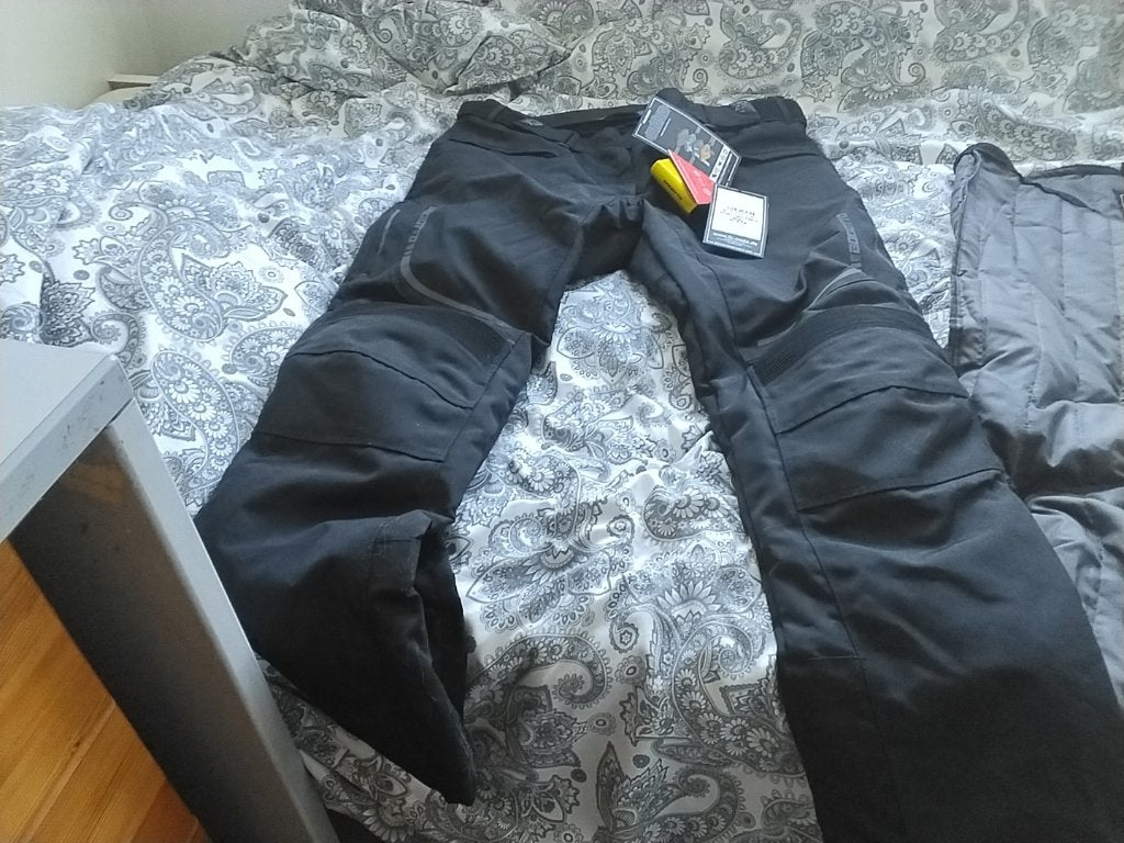 tk dames moter broek maat 46  met losse binnen voering nieuw, Nieuw met kaartje, Fc moto, Ophalen of Verzenden, Broek | textiel