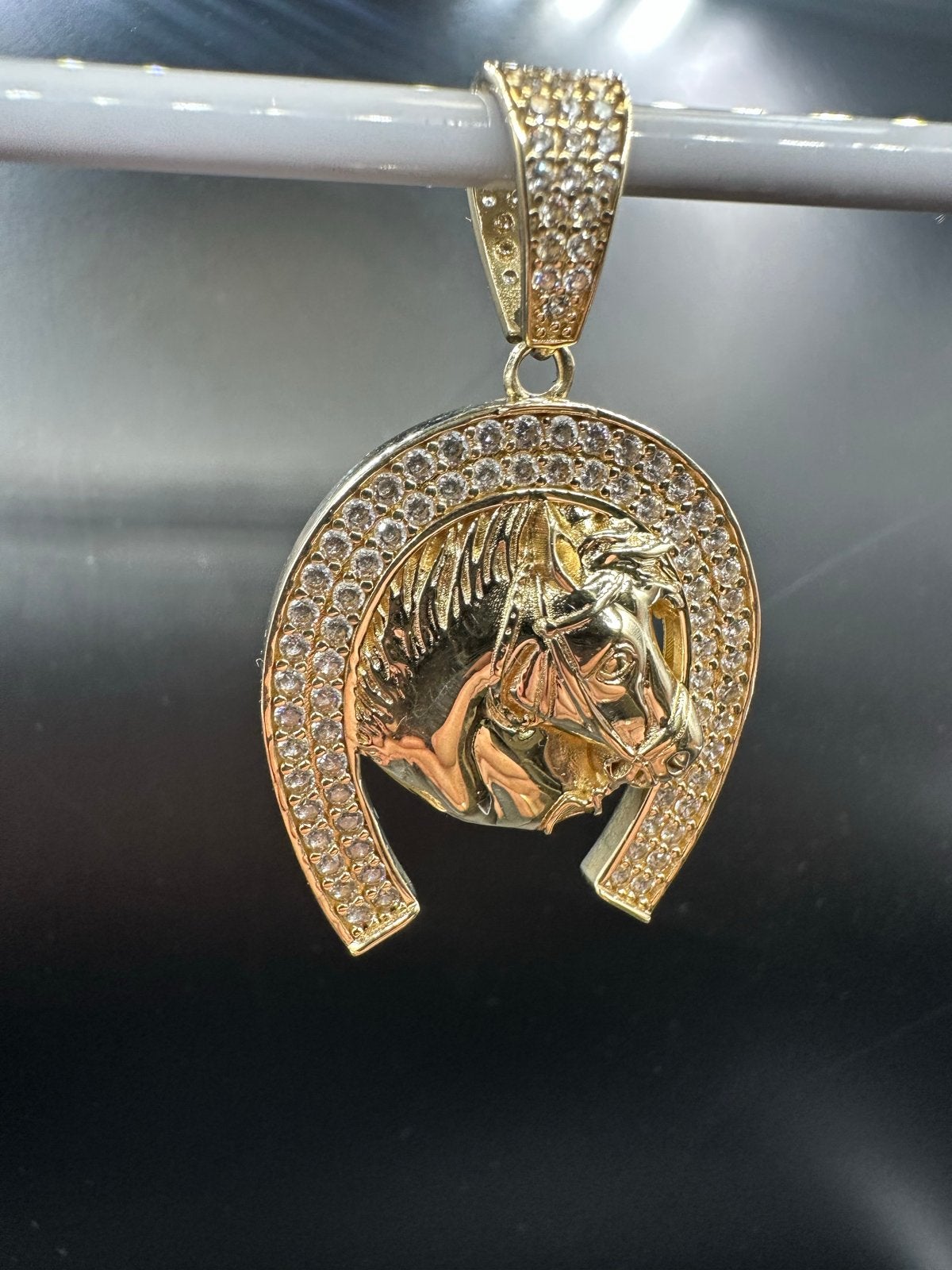 14k Gouden Paardenkop Hanger met Zirkonia, Sieraden, Tassen en Uiterlijk, Kettinghangers, Nieuw, Ophalen of Verzenden, Met edelsteen