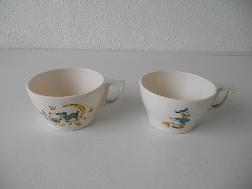 2 kopjes Ornamin voor kinderen, Ophalen of Verzenden, Aardewerk, Bord(en)