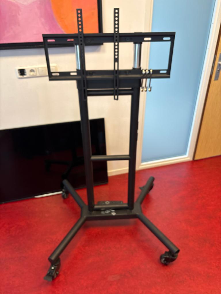 Verrijdbare TV Standaard - Zwart, Audio, Tv en Foto, Televisiebeugels, Ophalen, Gebruikt
