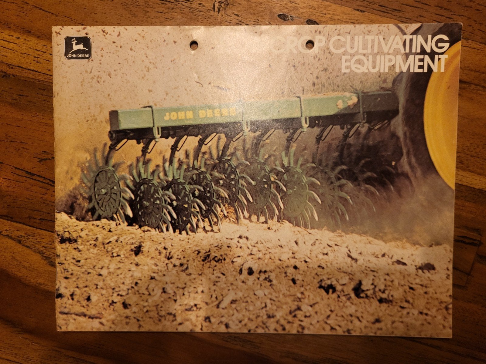 tractor folder John Deere ROW-CROP cultivating equipment, Boeken, Catalogussen en Folders, Ophalen of Verzenden, Zo goed als nieuw