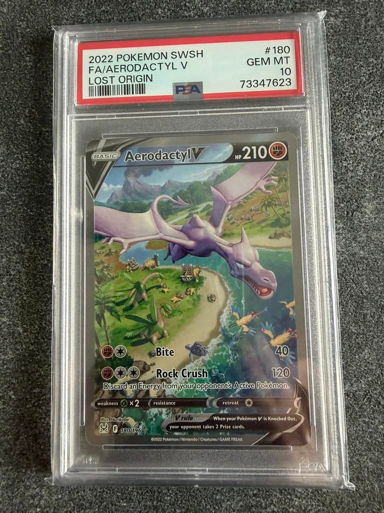 Aerodactyl V 180/196 Pokémon Lost Origin Graded PSA 10, Ophalen of Verzenden, Zo goed als nieuw