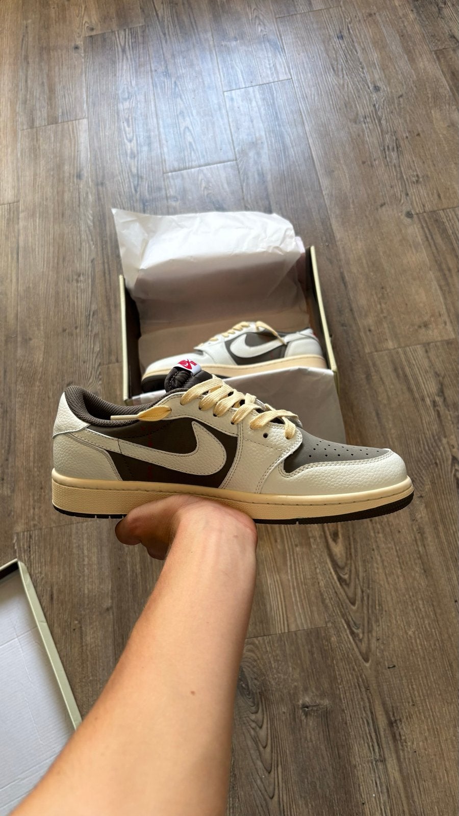 Nike Air Jordan 1 Low Travis Scott Reverse Mocha, Kleding | Heren, Bruin, Nieuw, Ophalen of Verzenden, Sneakers of Gympen