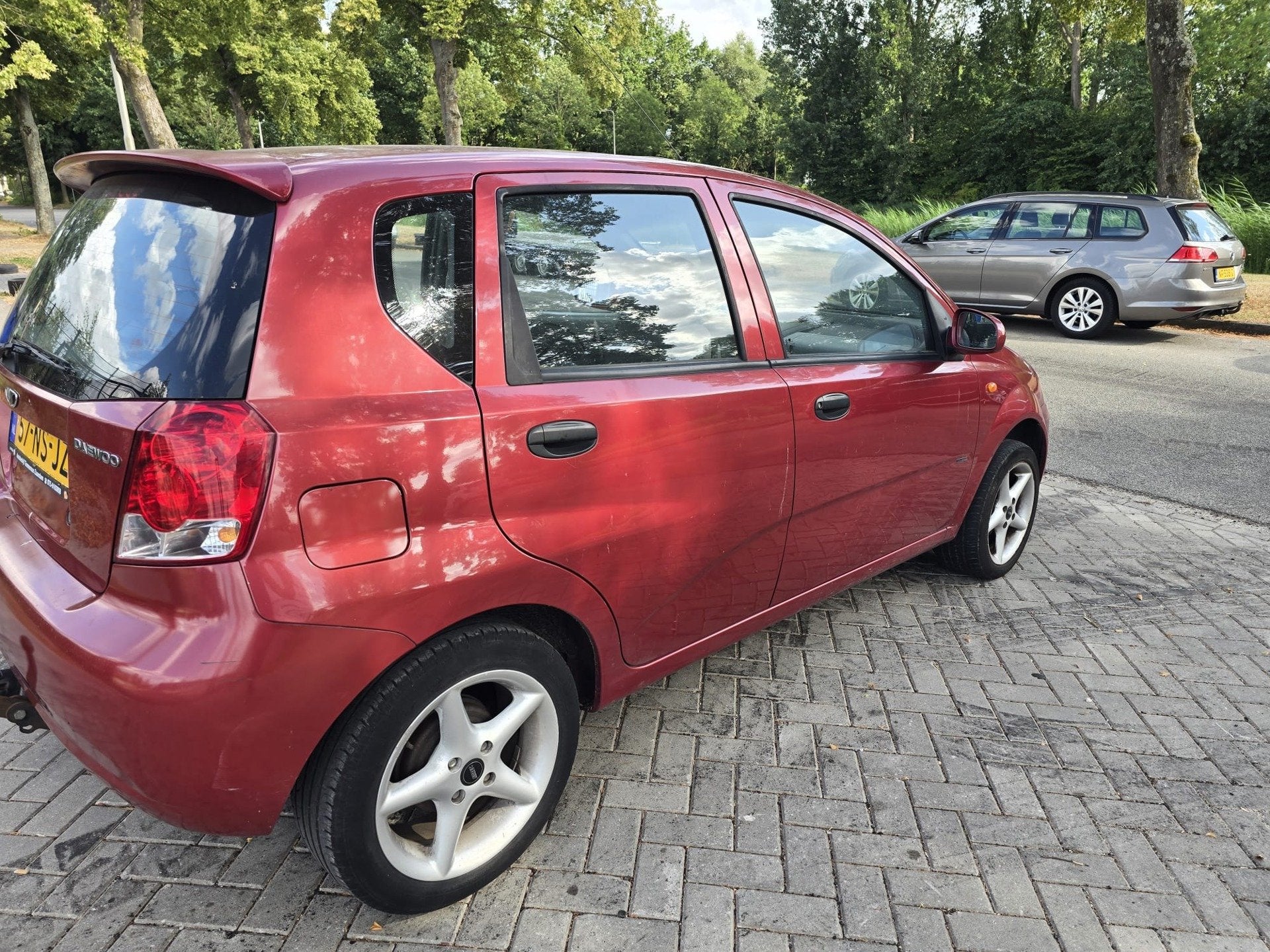 Daewoo Kalos 1.4 Class|INCL JAAR APK, Auto's, Daewoo, 4 cilinders, Kalos, Origineel Nederlands, Bedrijf