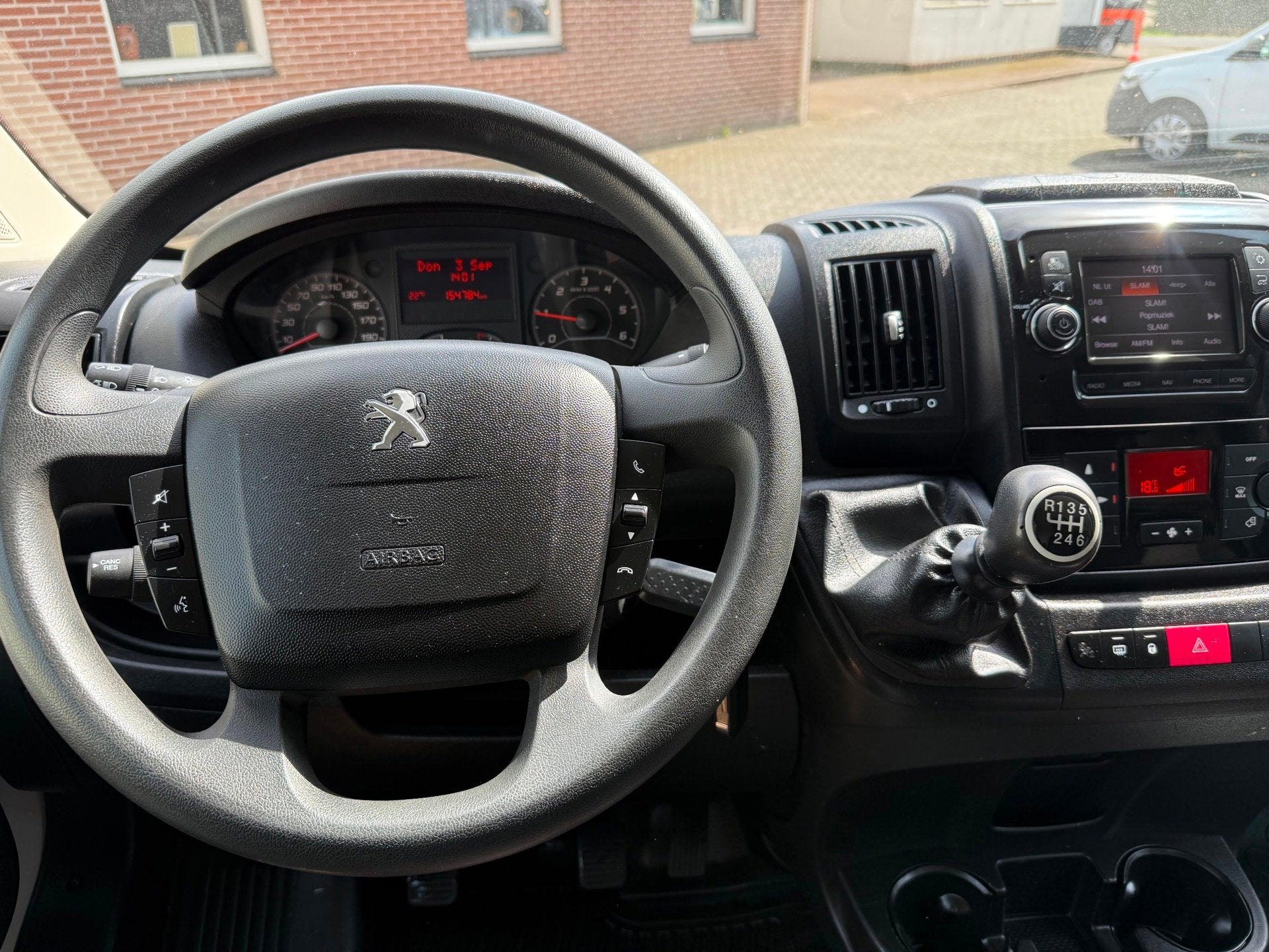 Peugeot Boxer 333 2.2 BlueHDi 140PK L2H2 Camera euro 6 3-zit, Voorwielaandrijving, Gebruikt, Euro 6, 4 cilinders