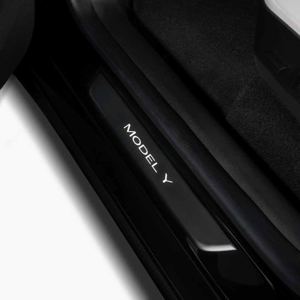 Foto 5 van Tesla Model Y verlichte dorpellijsten origineel nieuw