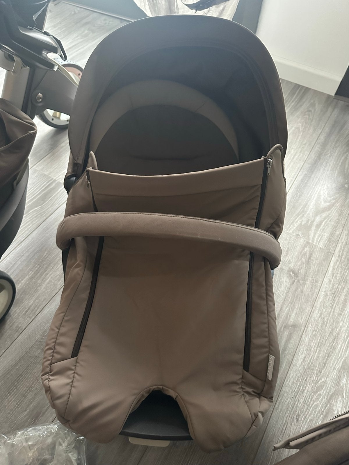 Stokke Xplory V6 Combiwagen met Reiswieg en Accessoires, Kinderen en Baby's, Overige merken, Ophalen of Verzenden, Zo goed als nieuw