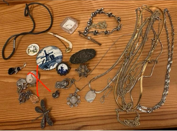 Diverse sieraden: kettingen, hangers, broches en meer, Overige materialen, Gebruikt, Ophalen of Verzenden, Met edelsteen