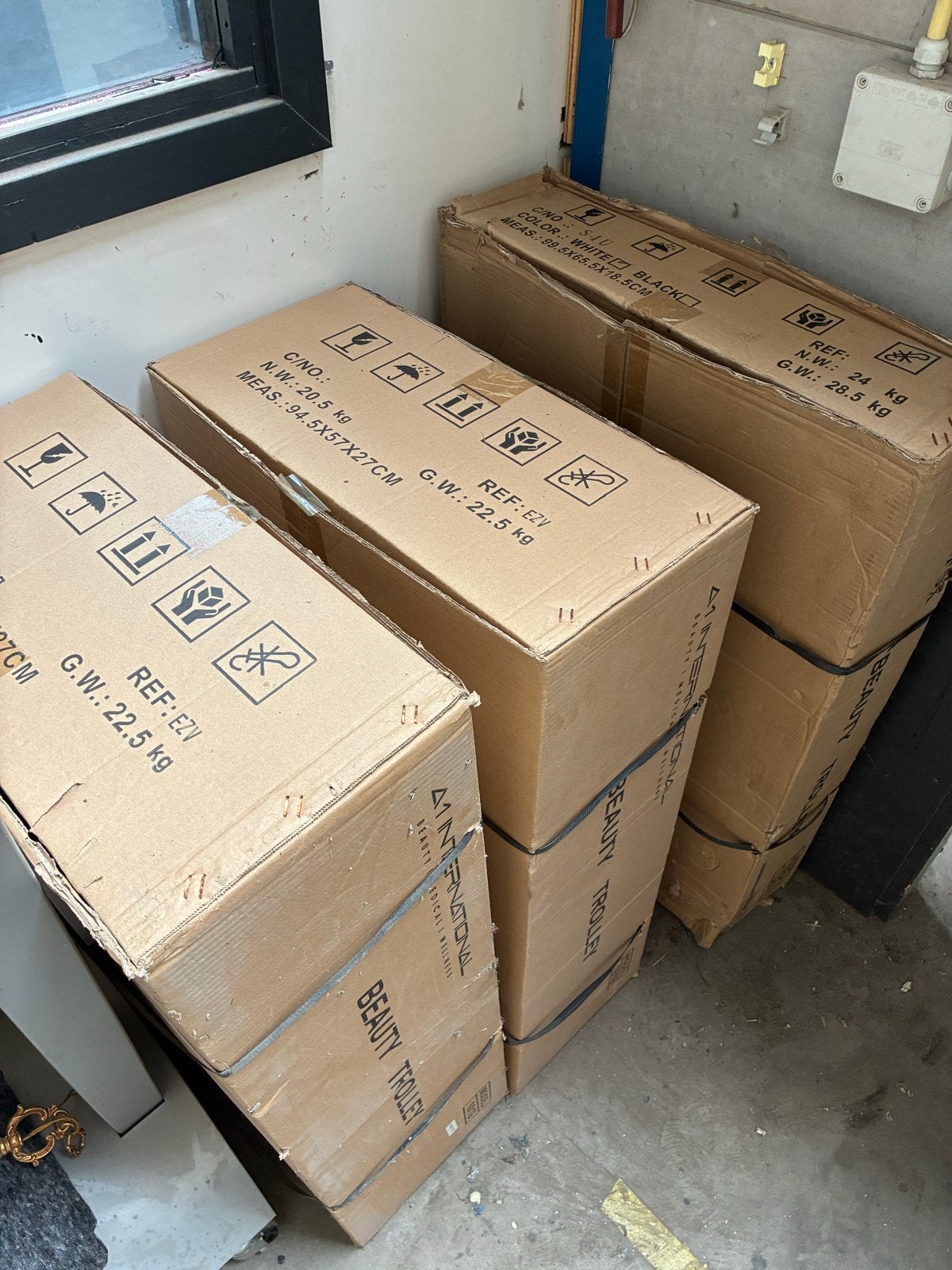 3x Nieuwe Beauty Trolley - Zwart/Wit - Ongebruikt, Ophalen