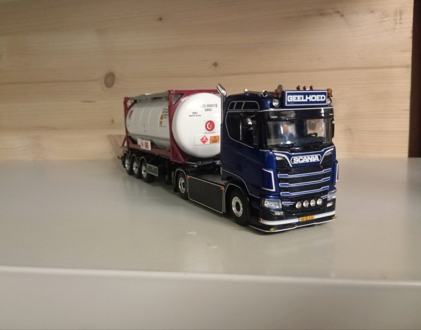 Scania Geelhoed containerchassis WSI, Hobby en Vrije tijd, Modelauto's | 1:50, Ophalen of Verzenden, Zo goed als nieuw, Bus of Vrachtwagen