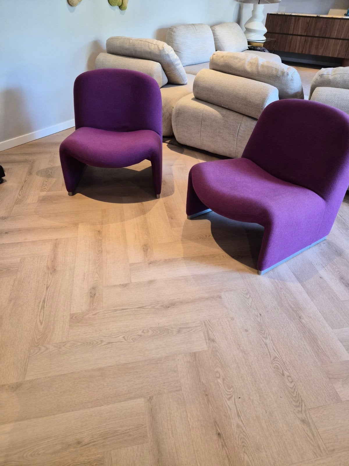 2 x Artifort Alky, Ophalen, Zo goed als nieuw, Laminaat