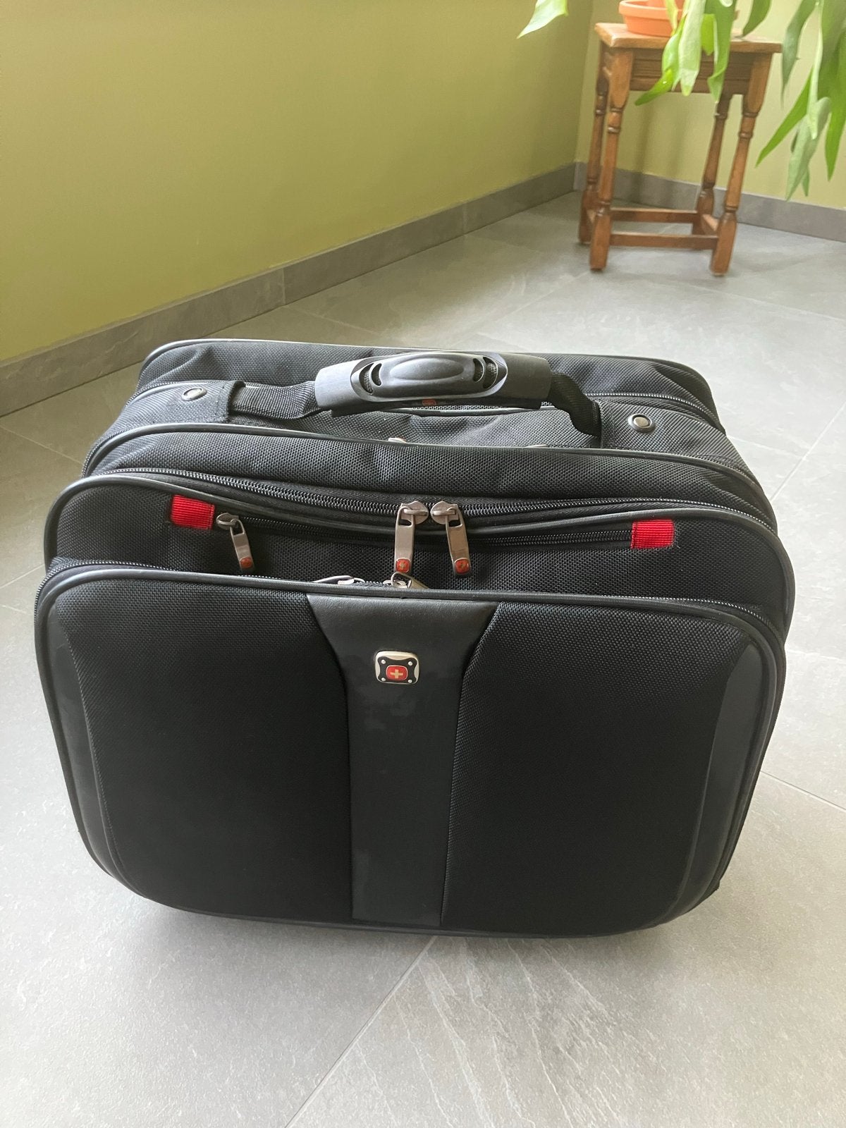 Zwarte reis- laptoptas op wielen met uitschuifbare handgreep, Ophalen, 40 tot 60 cm, Gebruikt, 20 tot 30 cm