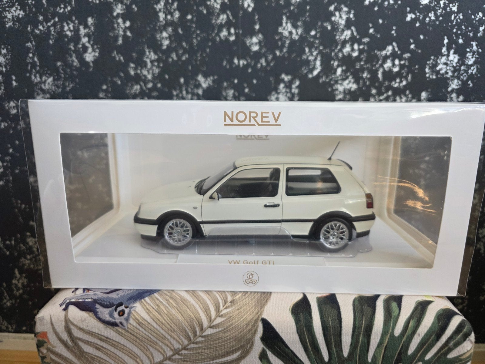 Norev VW Golf 3 GTI wit - Nieuw in doos, Hobby en Vrije tijd, Modelauto's | 1:43, Ophalen of Verzenden, Nieuw, Auto, Norev