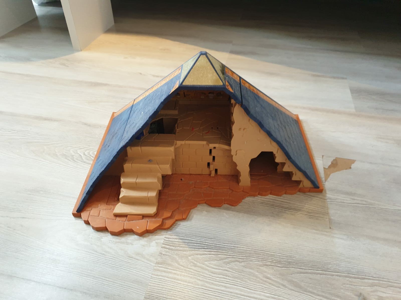 piramide playmobiel, Ophalen