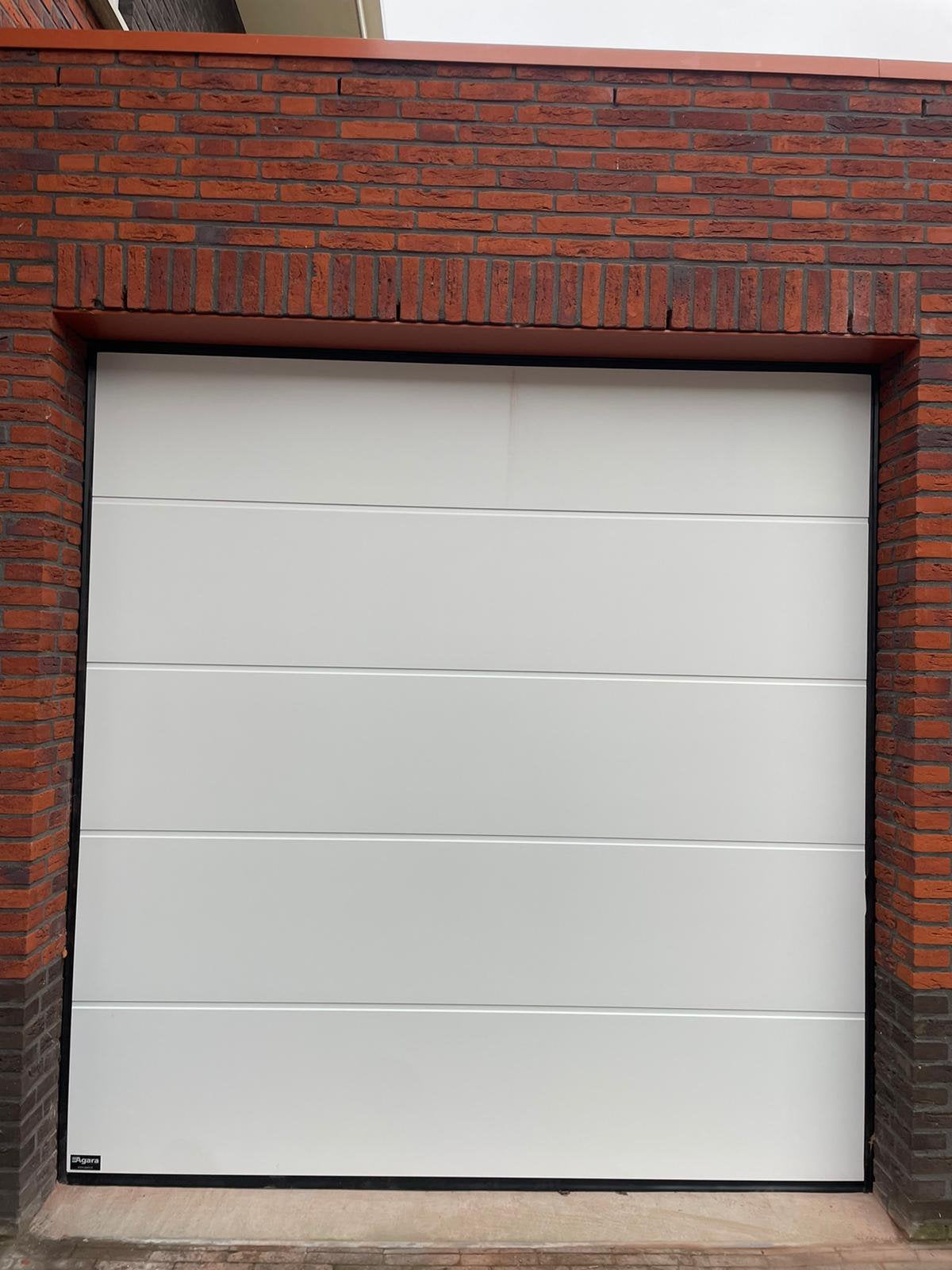 Garagedeur 242x215 wit nieuw!, Doe-het-zelf en Verbouw, Agara, Garagedeur, Ophalen of Verzenden, Agara