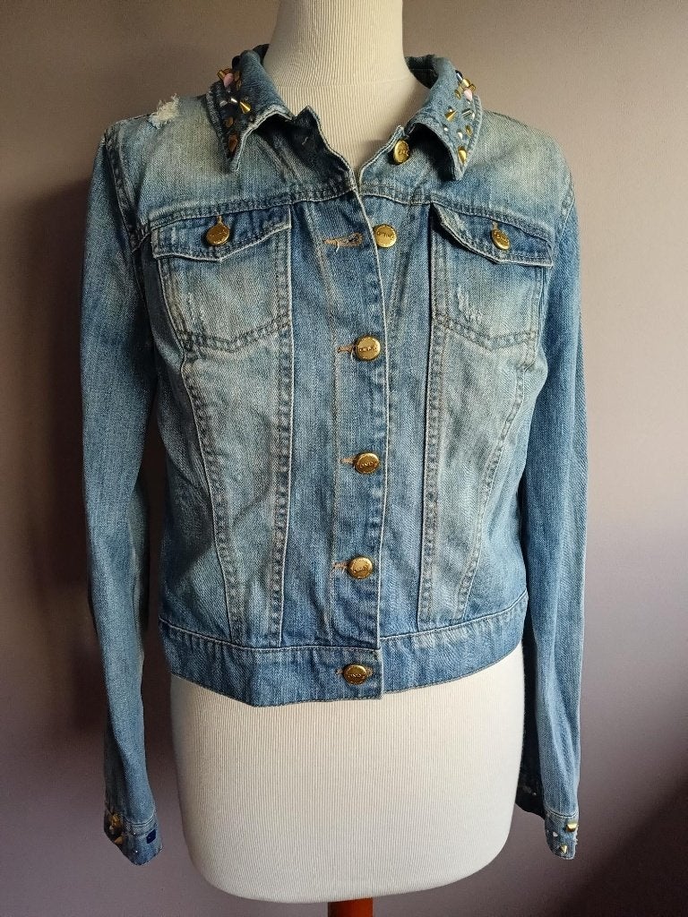 Nieuw blauw jeans jasje met studs van Only, maat M/40, Kleding | Dames, Maat 38/40 (M), Blauw, Nieuw, Ophalen of Verzenden