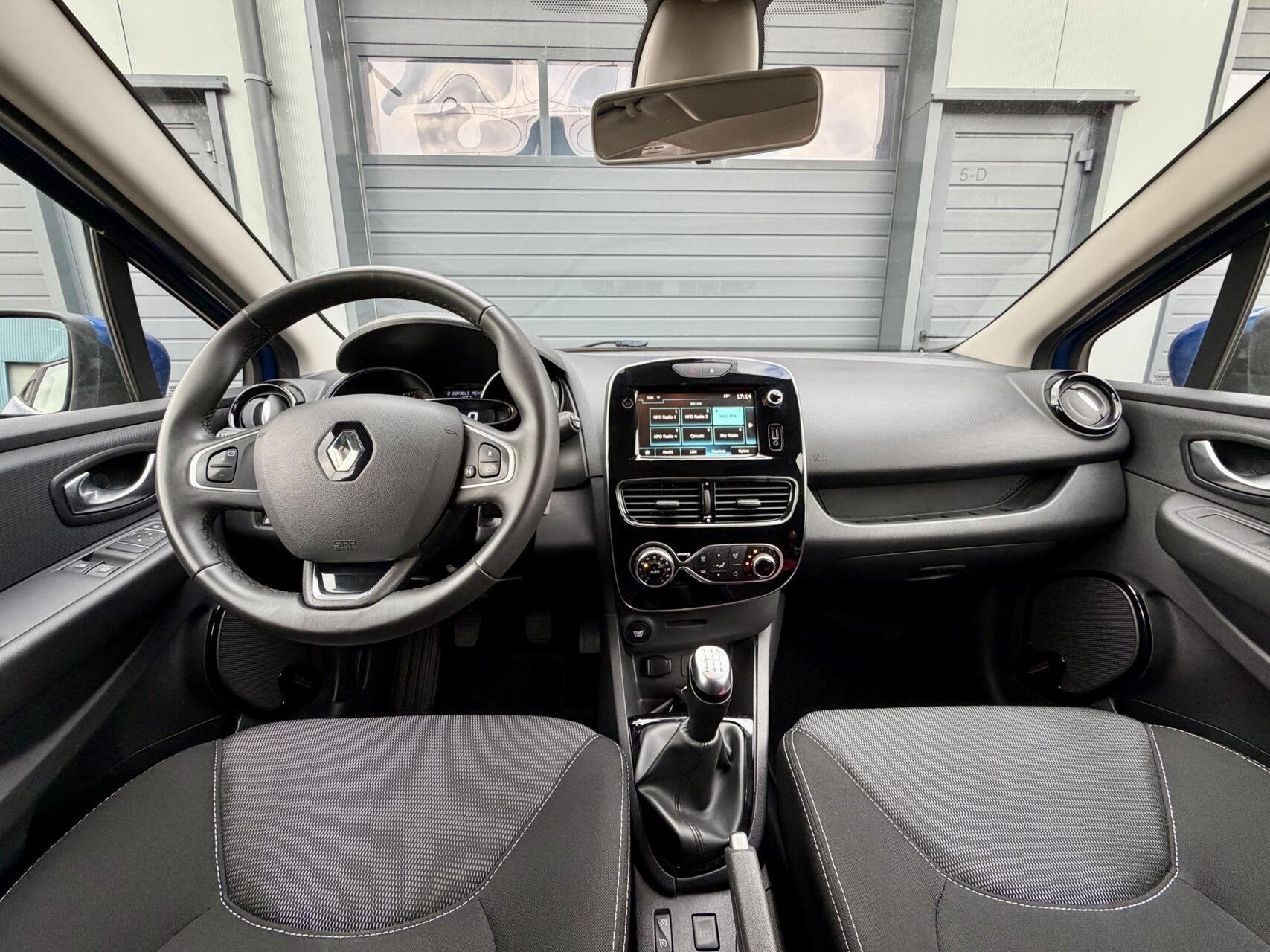 Renault Clio 0.9 TCe Intens | 5 Deurs | Lage KM Stand | 2019, Auto's, Voorwielaandrijving, 898 cc, Stof, Gebruikt