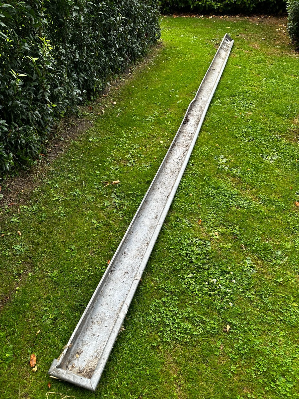 Zinken dakgoot. 6,5 m, Ophalen, Zo goed als nieuw