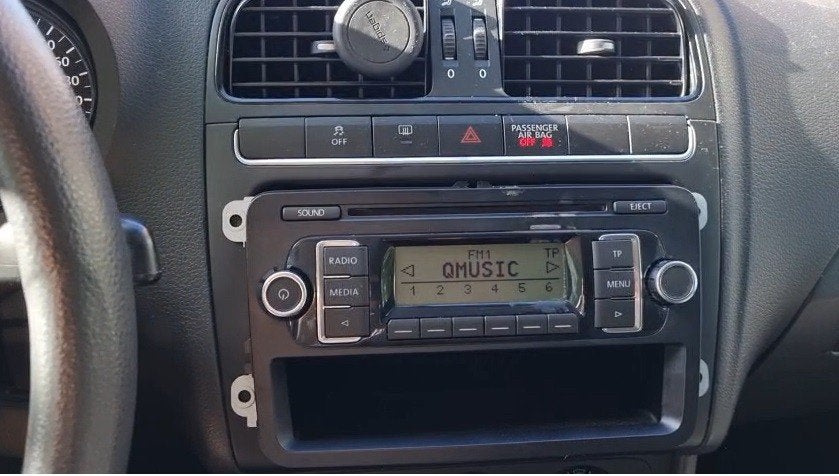 [OEM] Volkswagen Polo RCD210 autoradio met CODE en boekje!, Auto diversen, Autoradio's, Ophalen of Verzenden, Gebruikt