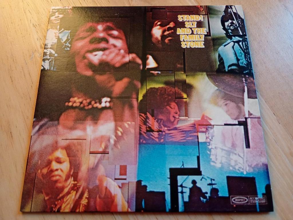 CD Sly & The Family Stone - Stand! + 5 extra tracks, Verzenden, Zo goed als nieuw