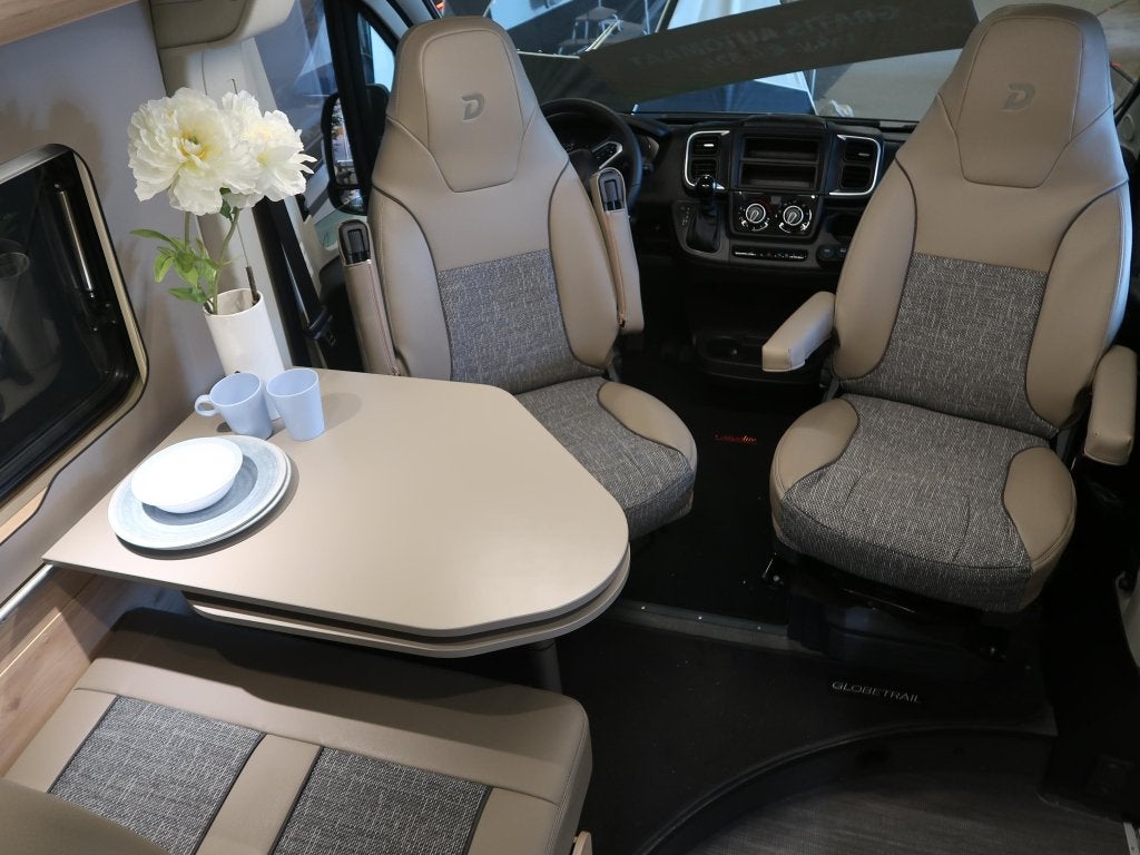 Dethleffs Globetrail 640 ES AUTOMAAT ENKELE BEDDEN, Caravans en Kamperen, Automaat, Buscamper of Camperbus, Ringverwarming, Fiat