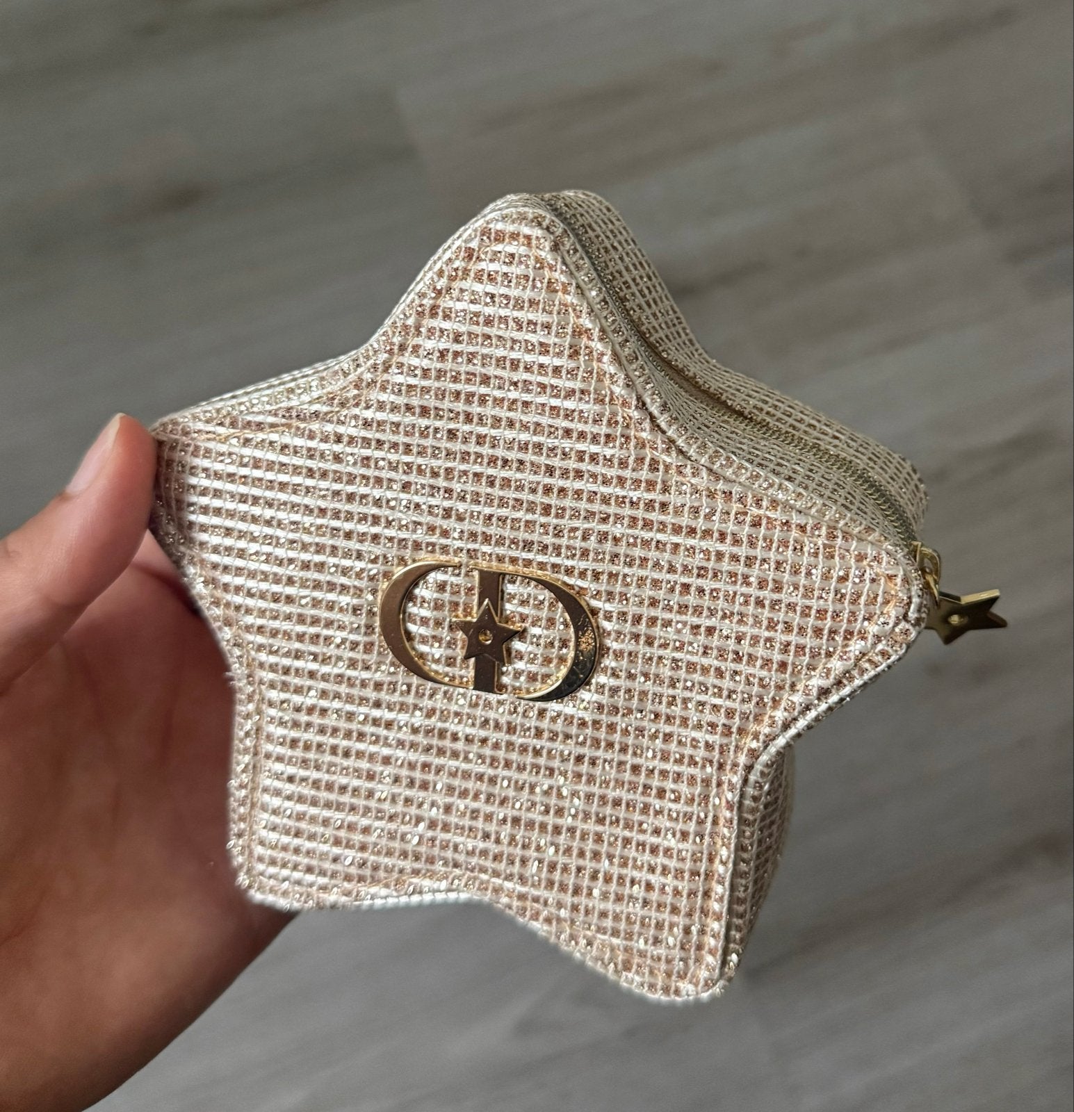 Dior Stervormig Etui - GRATIS, Ophalen, Nieuw, Beige, Softcase