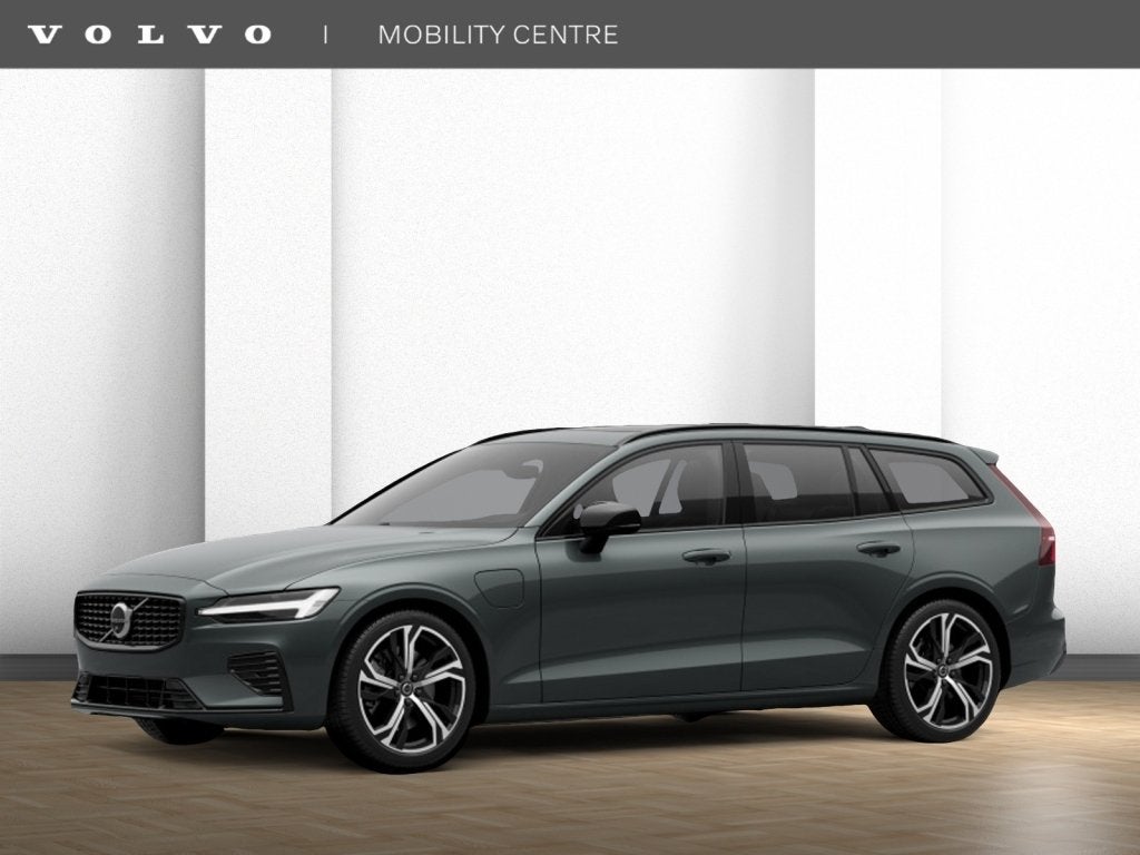 Volvo V60 2.0 T6 AWD + Dark | DIRECT LEVERBAAR! | (bj 2026), Auto's, Volvo, Automaat, Lichtsensor, Nieuw, Hybride Elektrisch/Benzine