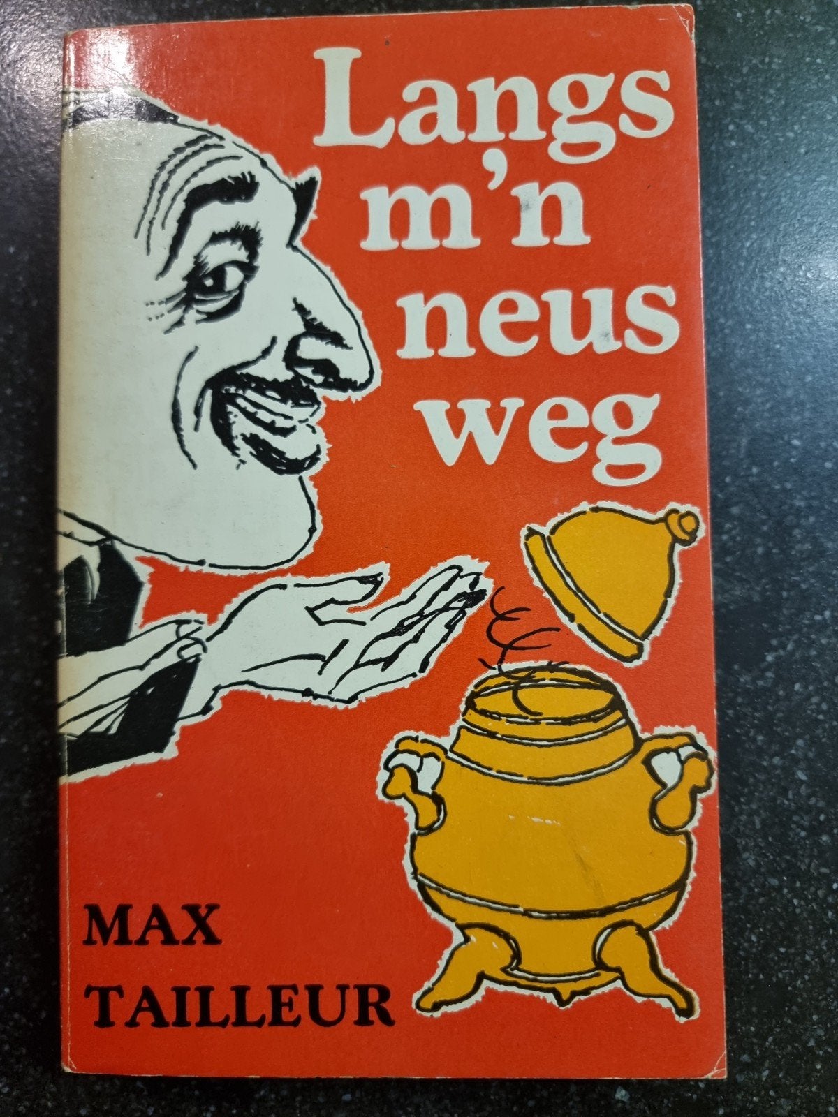 Langs m'n neus weg - Max Tailleur (Vintage Boek), Boeken, Verzenden, Gelezen, Max Tailleur, Nederland