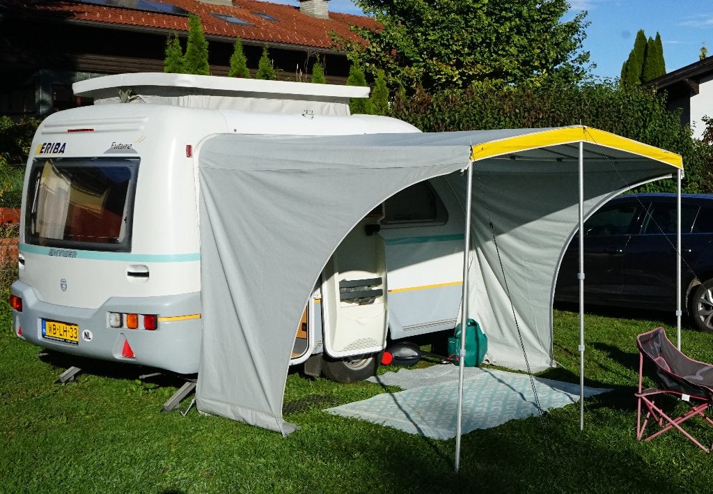 Eriba Future 380, Standaardzit, Particulier, Eriba, Tot 4 meter