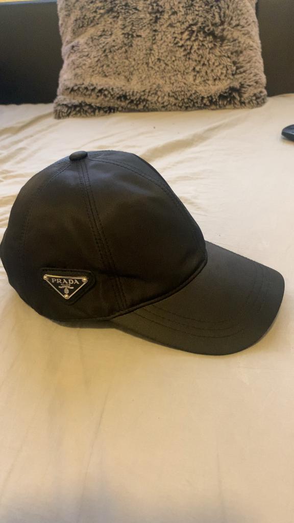 Prada Pet Zwart, Ophalen, Zo goed als nieuw, One size fits all, Pet