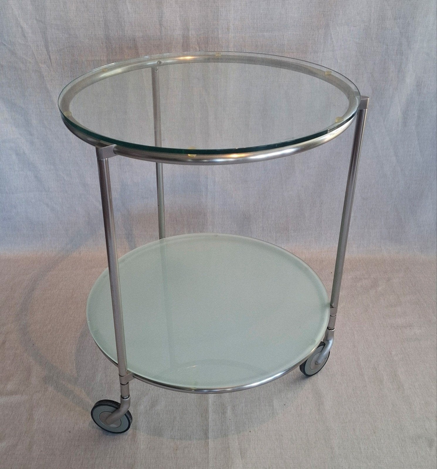 Vintage Ikea Strind Trolleytafel (2x), Ophalen, Gebruikt, Rond, Minder dan 55 cm