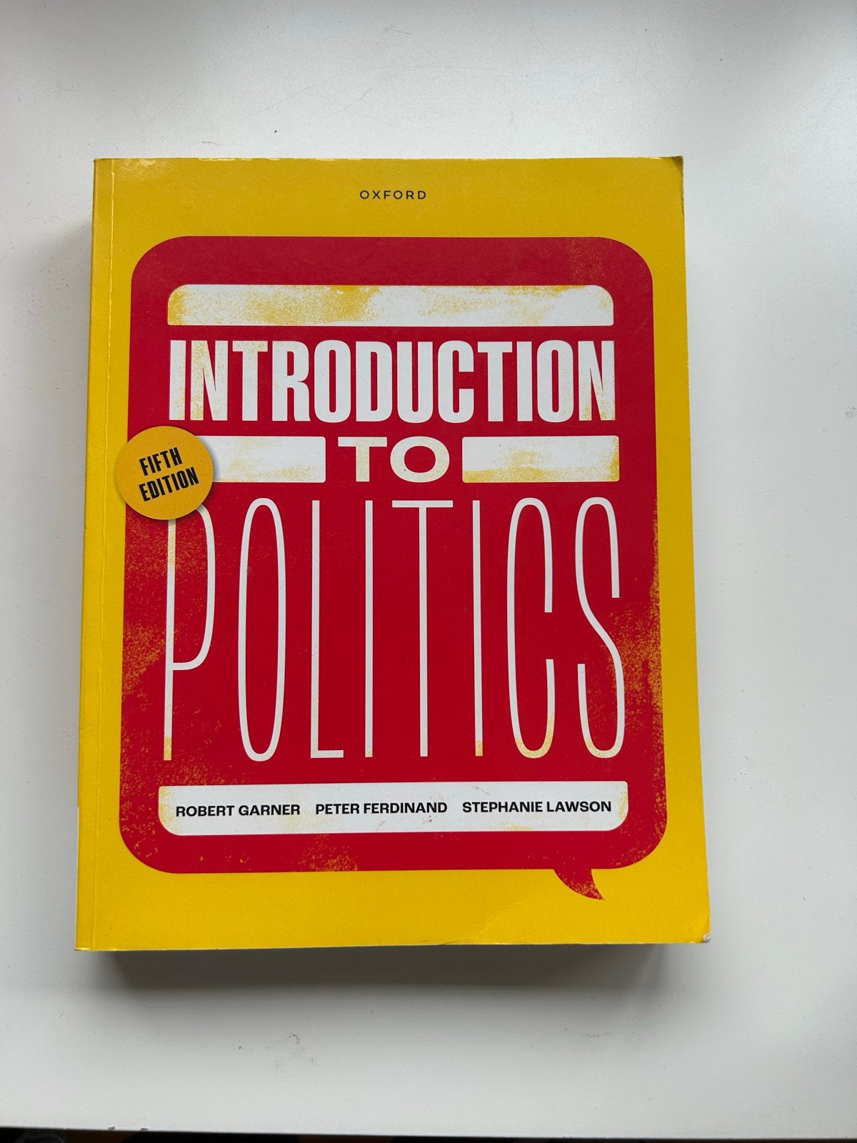 Introduction to Politics - Engelstalig boek, Boeken, Ophalen of Verzenden, Gelezen, Politiek en Staatkunde, Wereld