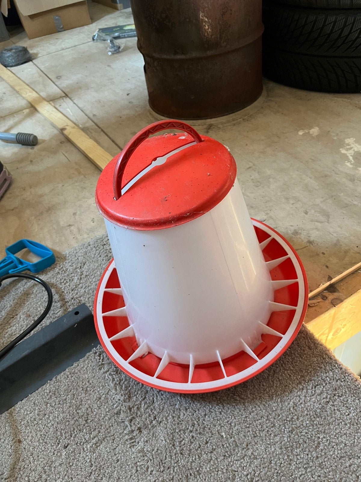 Voertoren 6 kg, Ophalen, Drinken en Voederen