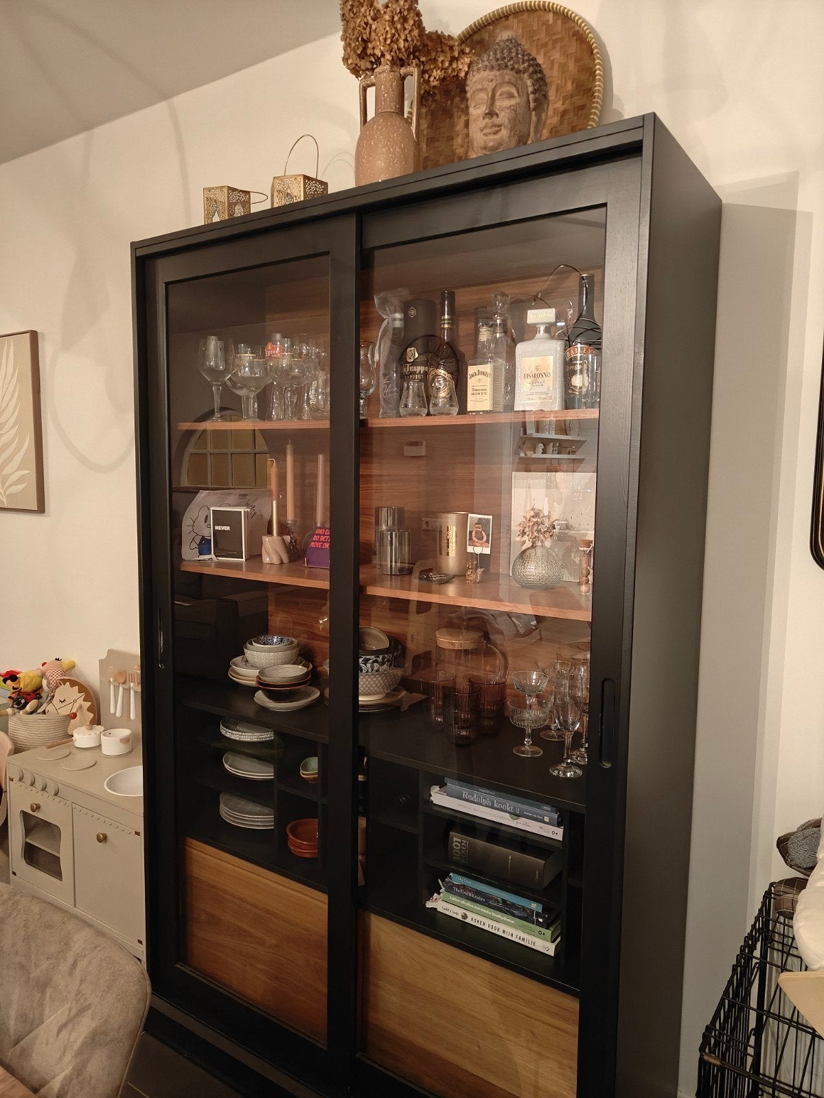 Buffetkast WOOOD met glas en schuifdeuren, 100 tot 150 cm, Met lade(s), Overige houtsoorten, Ophalen of Verzenden