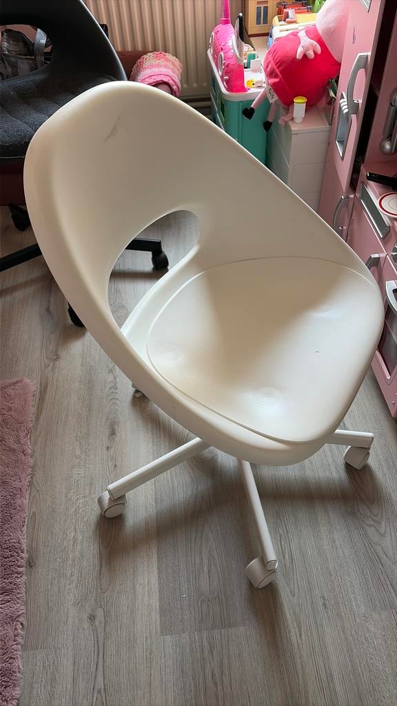 Ikea bureaustoel wit, Huis en Inrichting, Bureaustoelen, Ophalen, Zo goed als nieuw, Wit