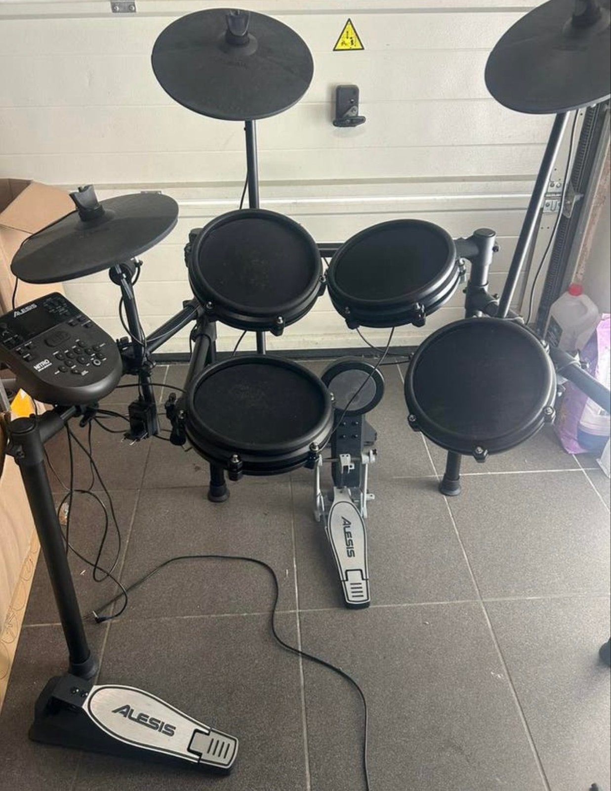 Alesis Nitro Elektronisch Drumstel - Zo goed als nieuw, Muziek en Instrumenten, Drumstellen en Slagwerk, Ophalen, Zo goed als nieuw