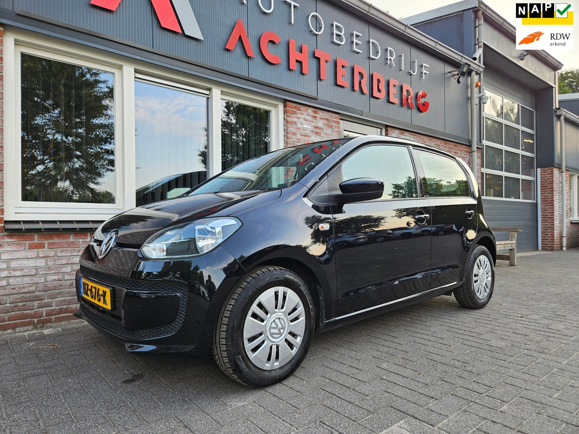 Volkswagen Up! 1.0 move up! BlueMotion Airco! 5-Deurs! NAP!, Auto's, Voorwielaandrijving, Gebruikt, 840 kg, Zwart
