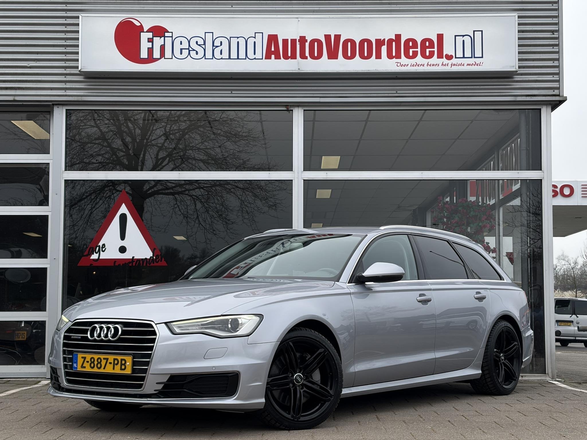 Audi A6 Avant 3.0 TDI quattro Edition V6 / PDC / Sportstoele, Auto's, Audi, Automaat, Stof, Gebruikt, Automatische klimaatregeling