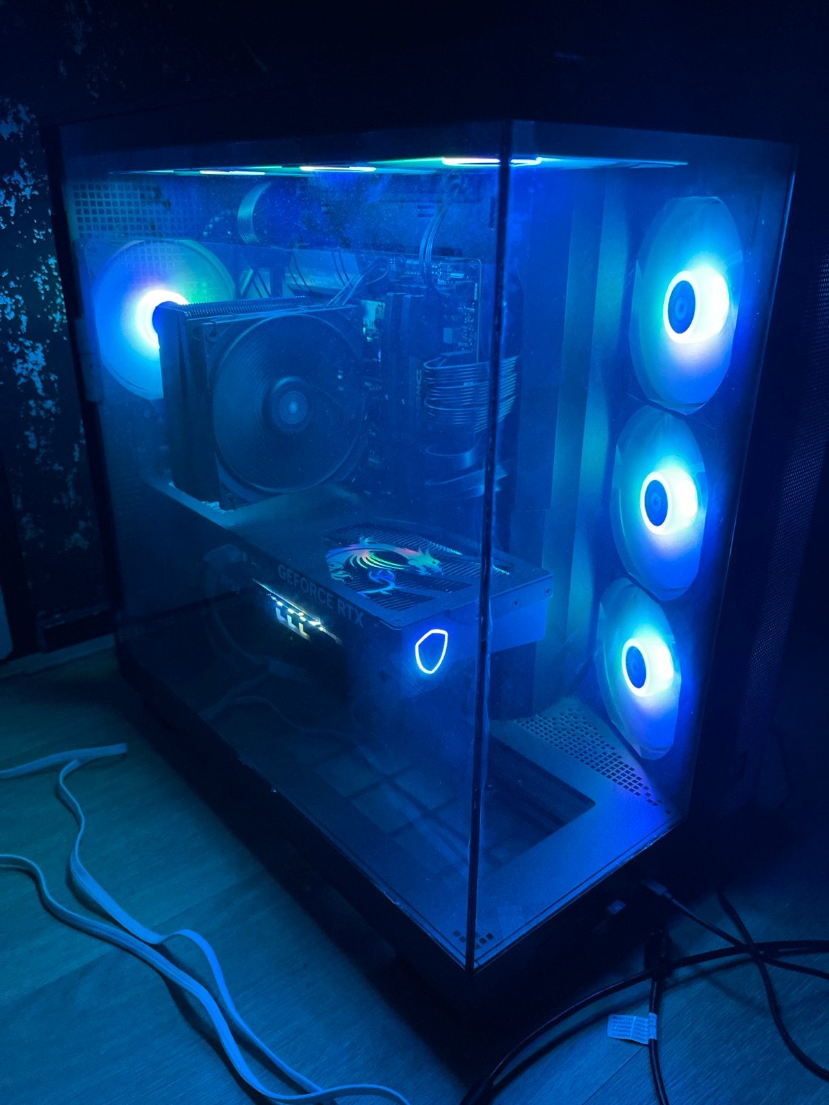 Complete Gaming PC: Monitor, Toetsenbord, Muis, Headset, Overige genres, 1 speler, Ophalen of Verzenden, Zo goed als nieuw
