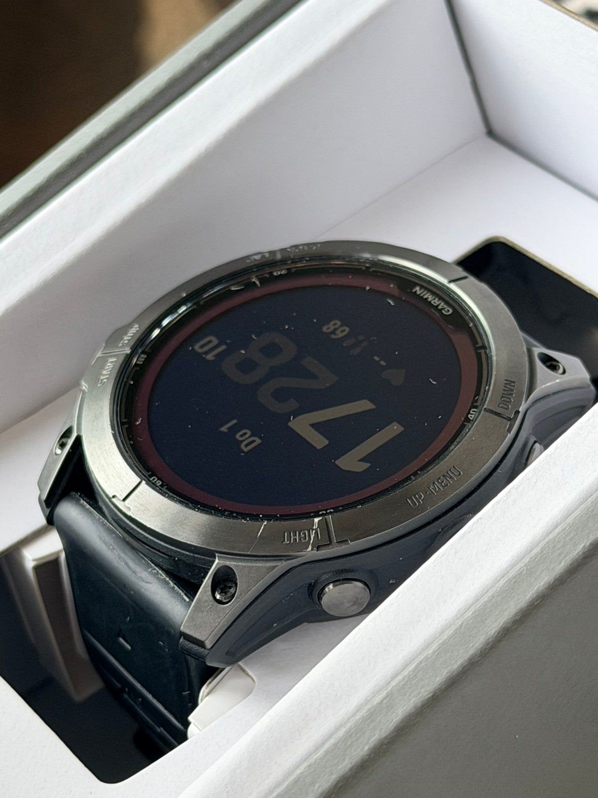 Foto 4 van Garmin Fenix 7X Pro Solar Sapphire Titanium