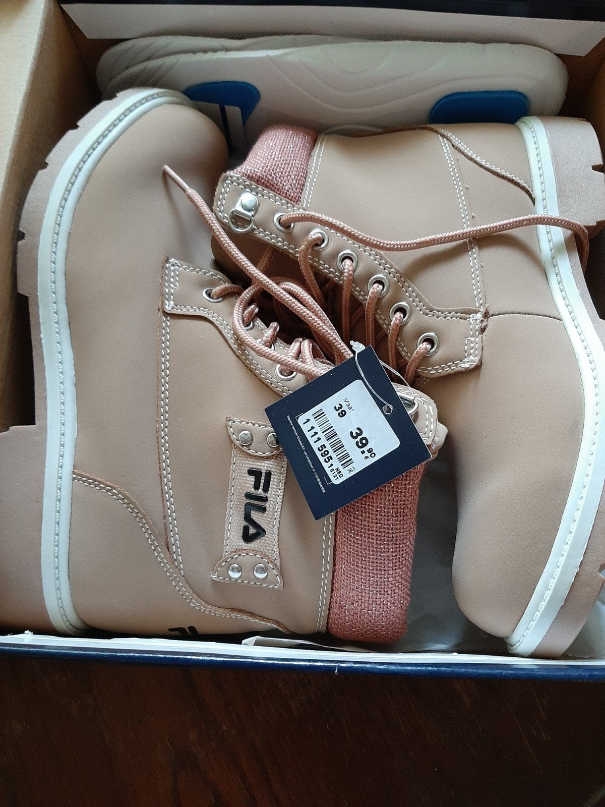 Nieuwe Fila laarzen, maat 39, nooit gedragen, Ophalen, Beige, Nieuw, Fila