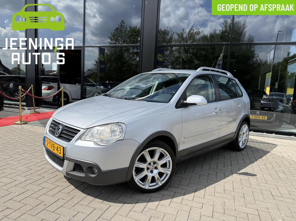 Volkswagen Polo 1.4-16V Cross|Airco|Trekhaak, Voorwielaandrijving, Gebruikt, Zwart, 49 €/maand