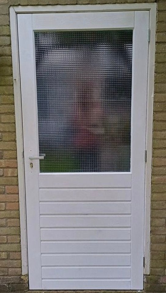 Gezocht Schuurdeur met kozijn (hardhout) - Dijk en Waard, Doe-het-zelf en Verbouw, Deuren en Horren, Ophalen of Verzenden, Buitendeur