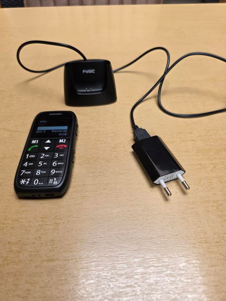 Senioren mobiele merk fysic, Ophalen, Overige modellen, 3 tot 6 megapixel, Zo goed als nieuw