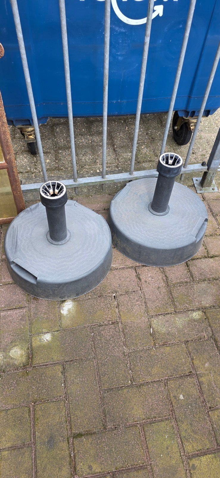 Stevige parasolvoeten (2 stuks), Ophalen, Gebruikt, Parasolvoet