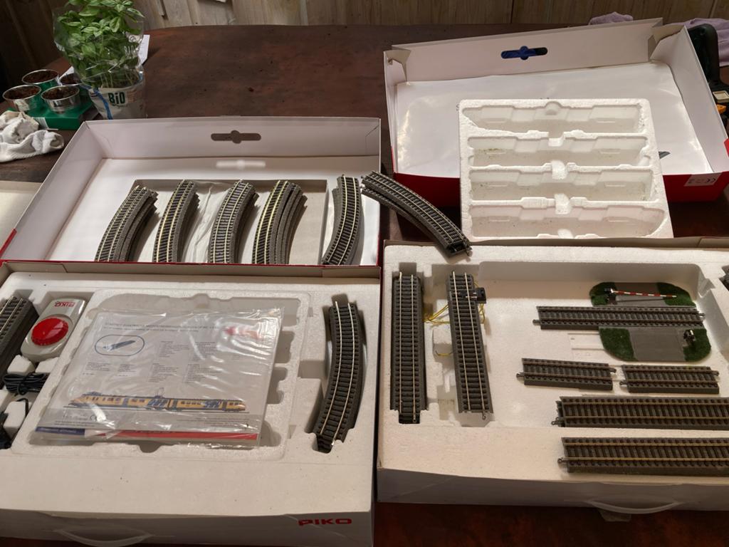 Piko Startset Elektrische Motorrijtuig NS Hondekop, Hobby en Vrije tijd, Modeltreinen | H0, Gelijkstroom, NS, Gebruikt, Treinset