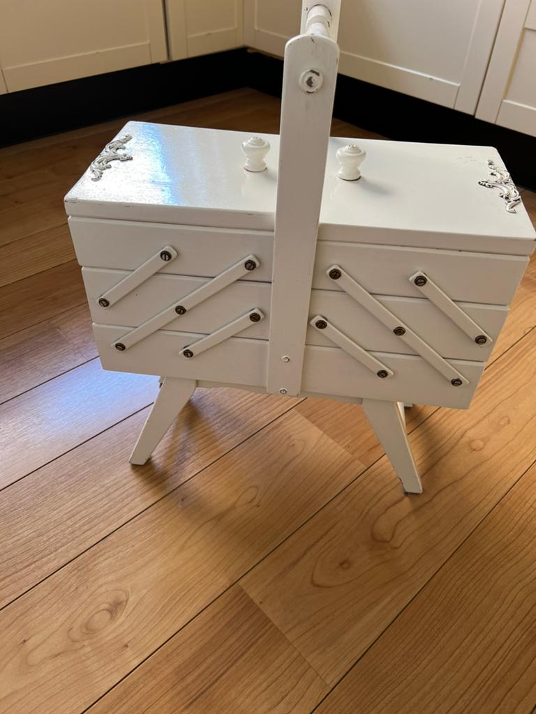 Naaibox, Hobby en Vrije tijd, Naaien en Fournituren, Ophalen, Gebruikt, Overige typen